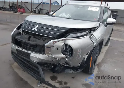 2022 Mitsubishi Outlander Es 2.5 S-Awc z USA, uszkodzony, nr VIN JA4J4TA83NZ036163